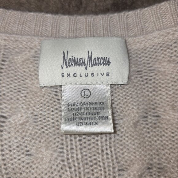 Neiman Marcus Exclusive 100% Cashmere Cable Knit Sweater Beige Tan Stripe V Neck - Picture 7 of 15